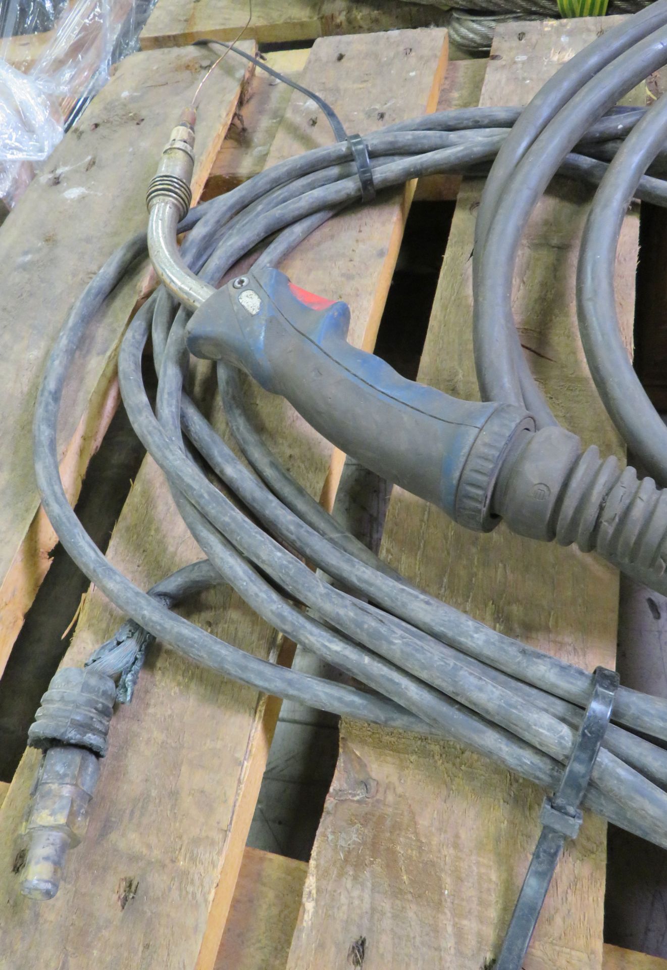 Welder nozzle, connectors - Image 4 of 4