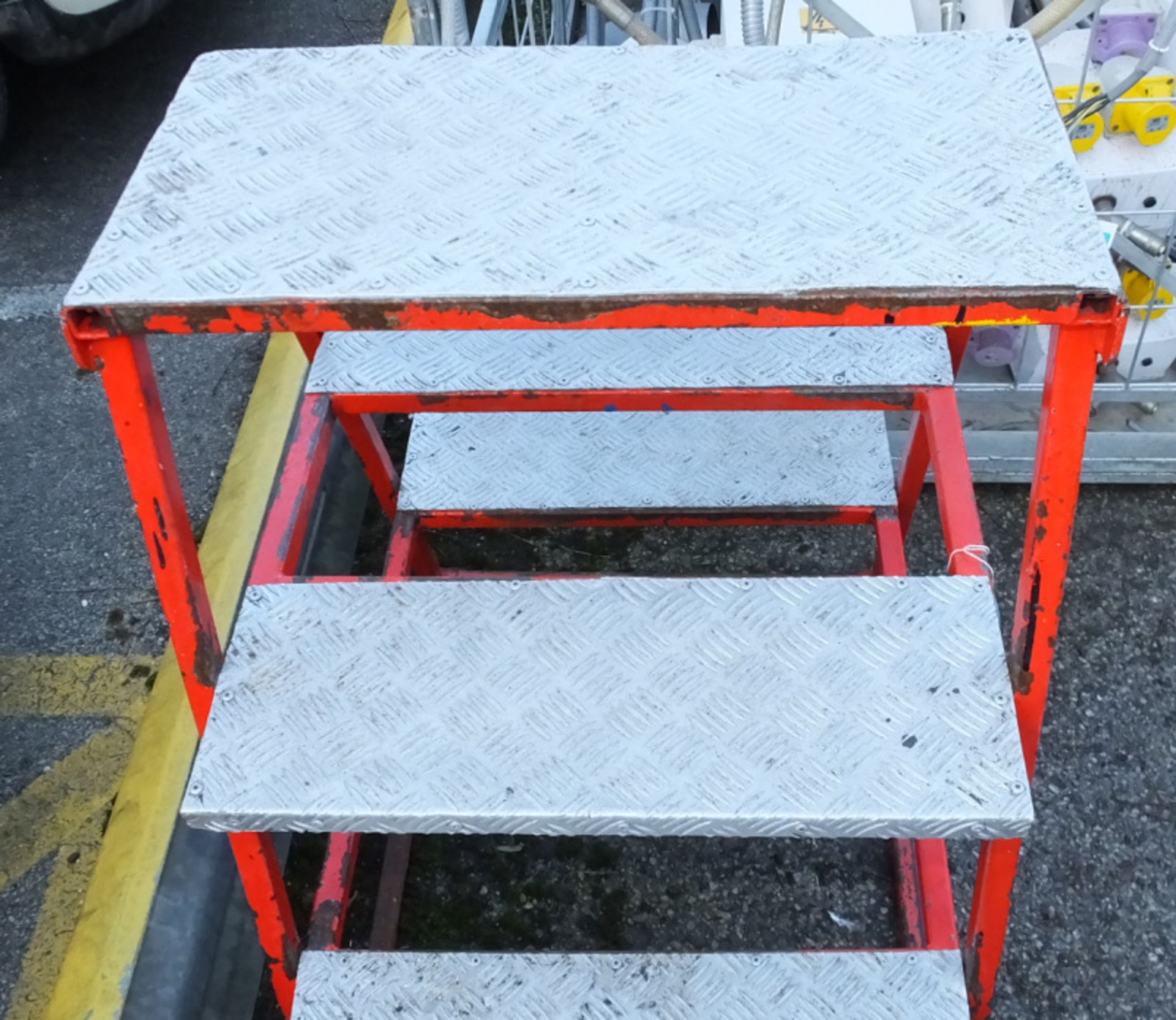 3 Step Ladder - double sided - Image 2 of 3