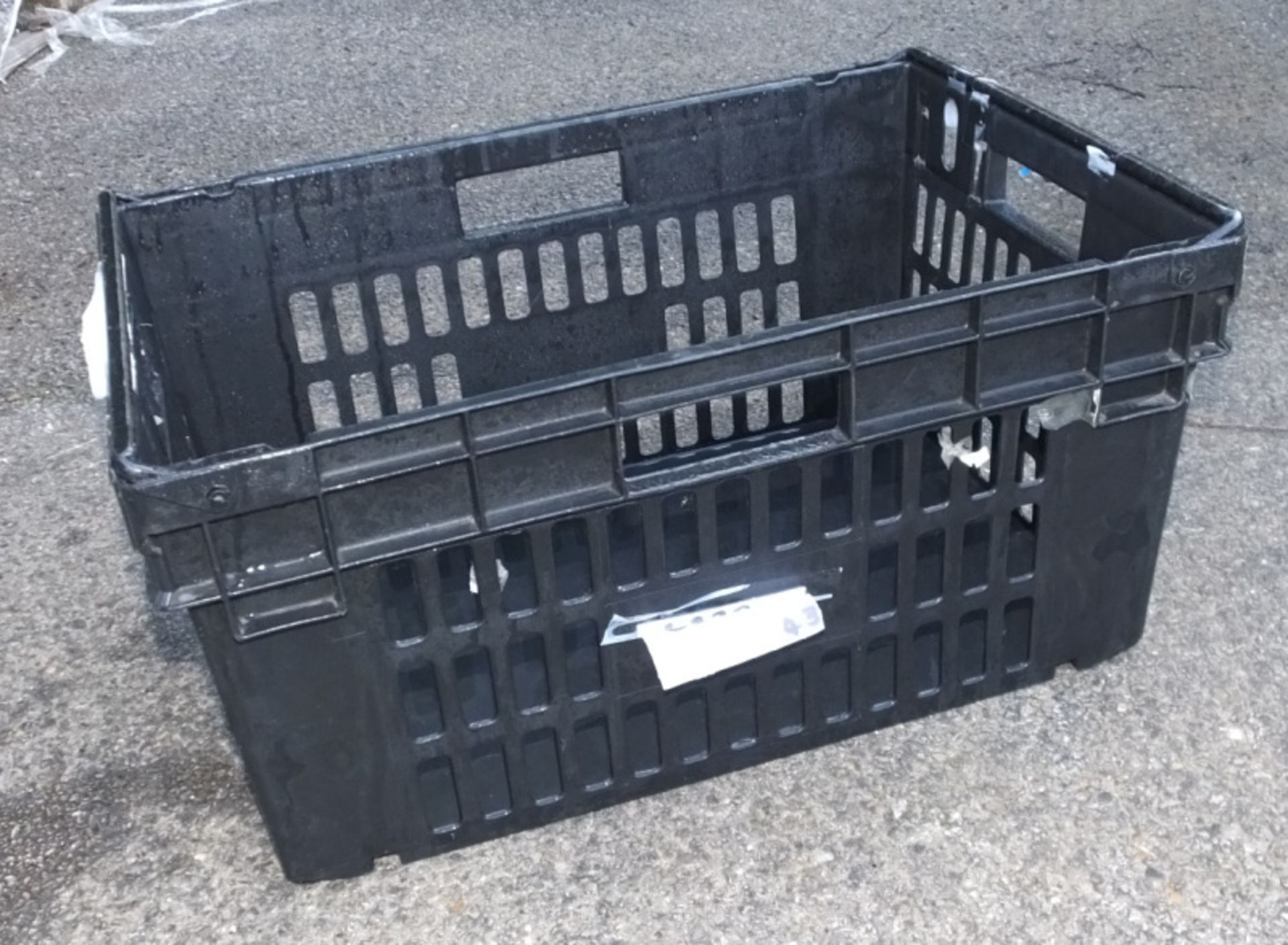 68x Paxton Black Stackable Plastic Containers L 600mm x W 400mm x H 290mm - Image 2 of 2