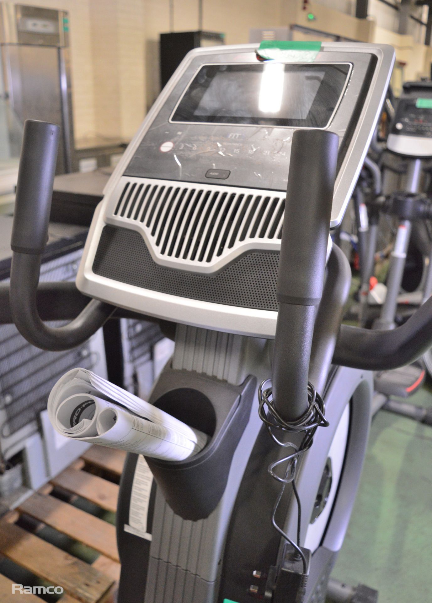 Proform Carbon Hiit H7 cross trainer - Image 3 of 8