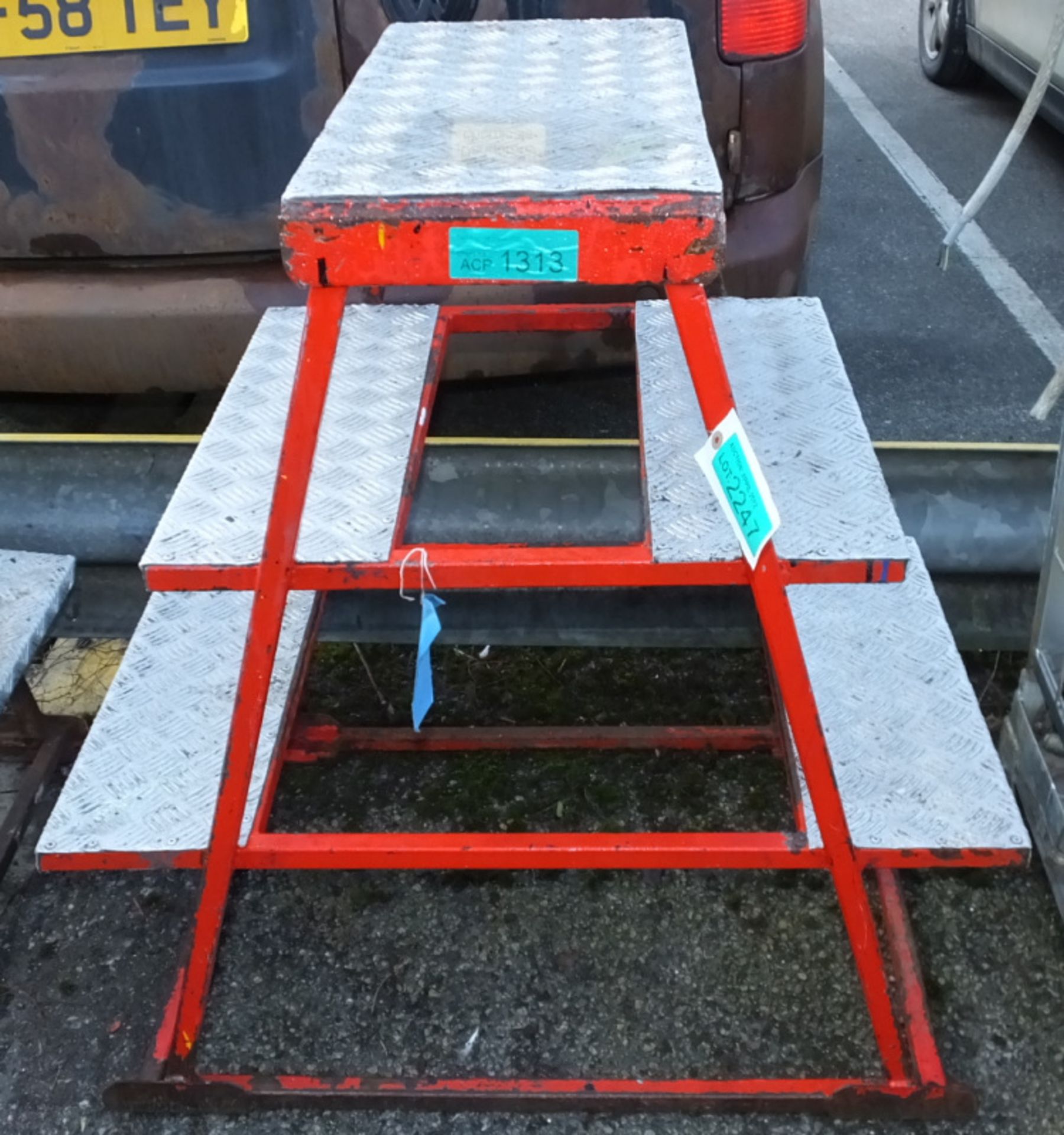 3 Step Ladder - double sided