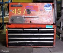 International Red Metal Tool Box L 660mm x W 330mm x H 360mm - in need of repair