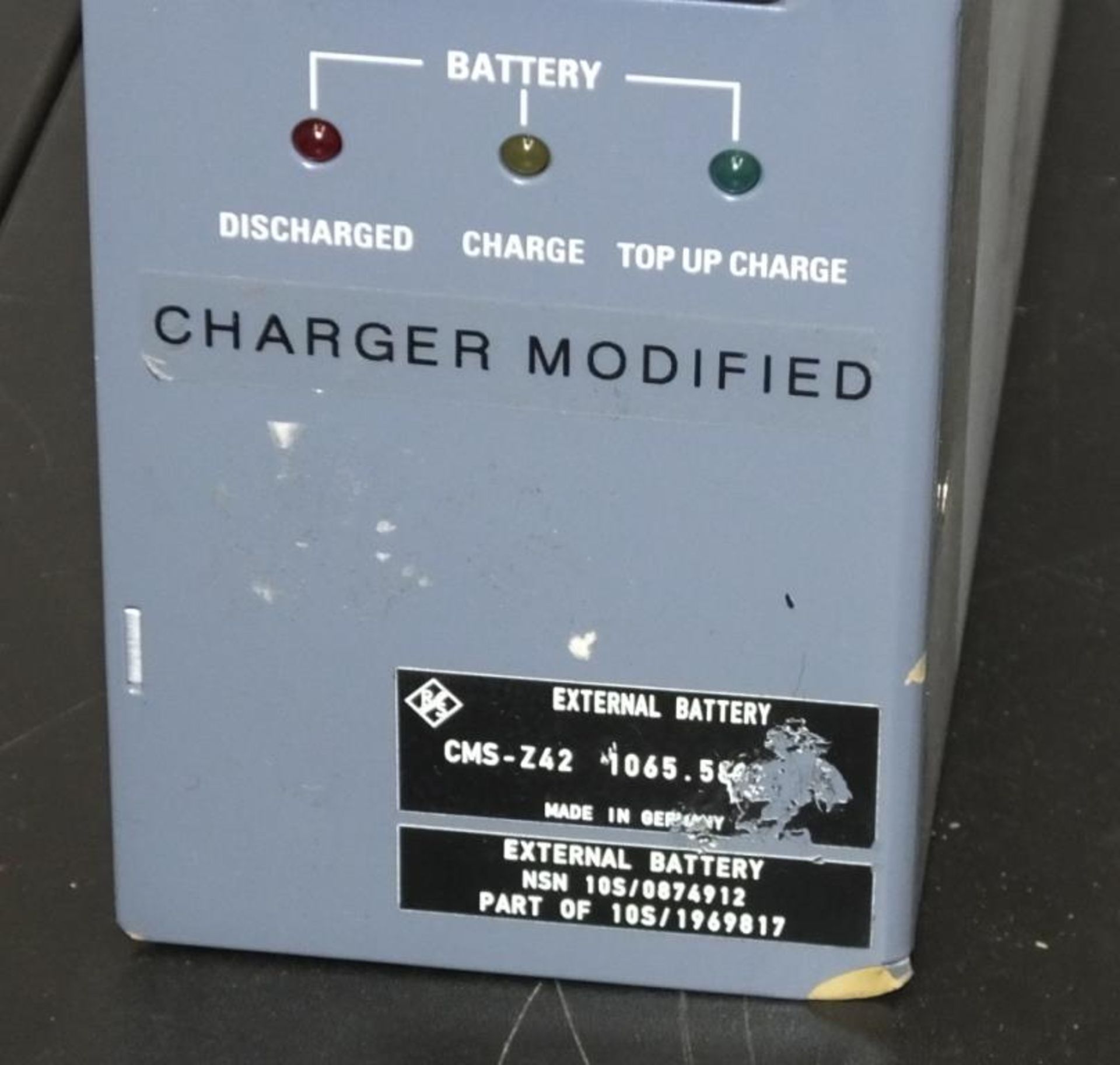 Rohde & Schwarz Radio Communications monitor 0.4 - 1000mhz - CMS33 - 840.0009.34 antenna base in cov - Image 13 of 16