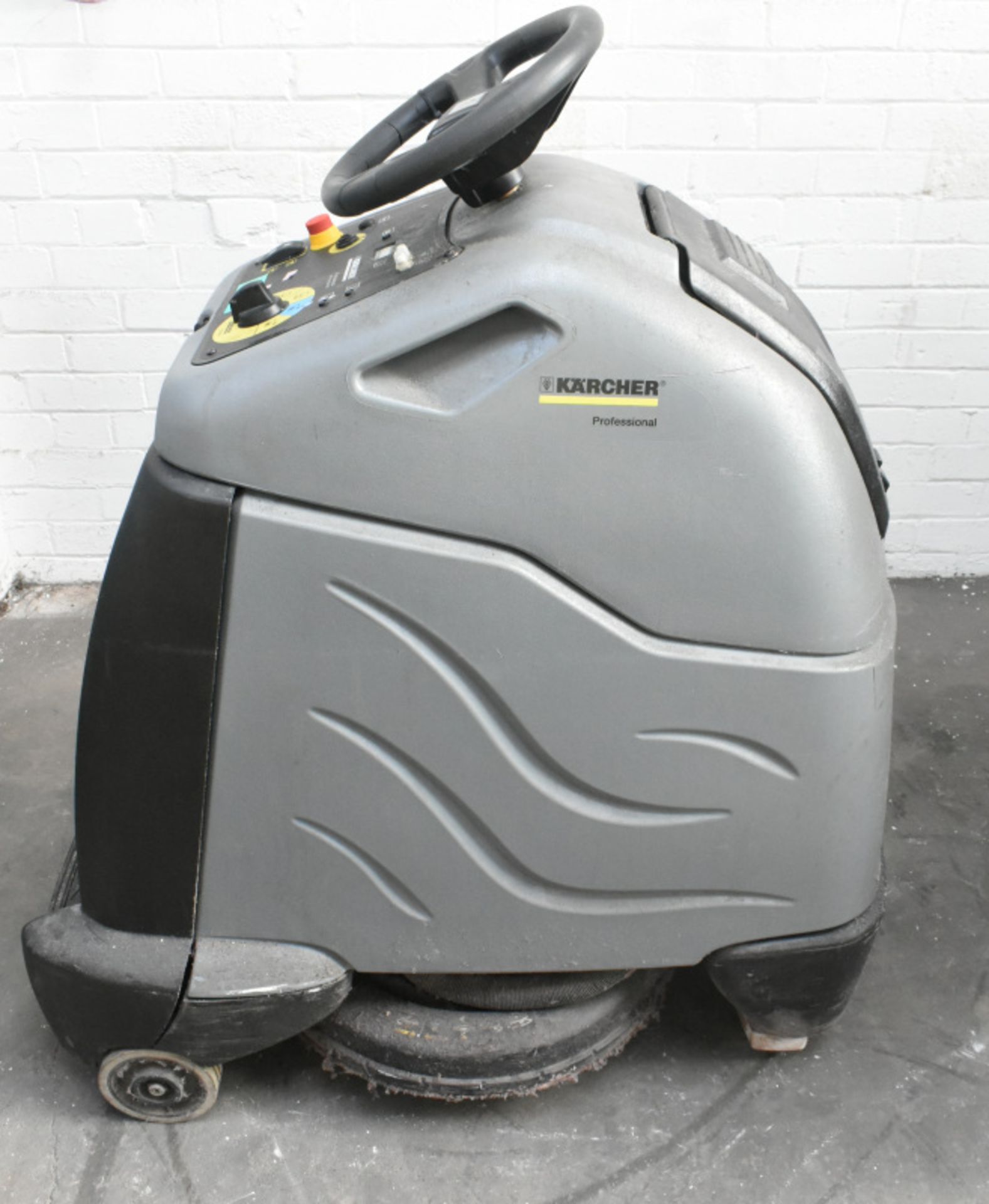 Karcher Professional BDP 50/2000 RS Floor Scrubber Dryer, No Batteries, Only 99 Hours - Image 7 of 9