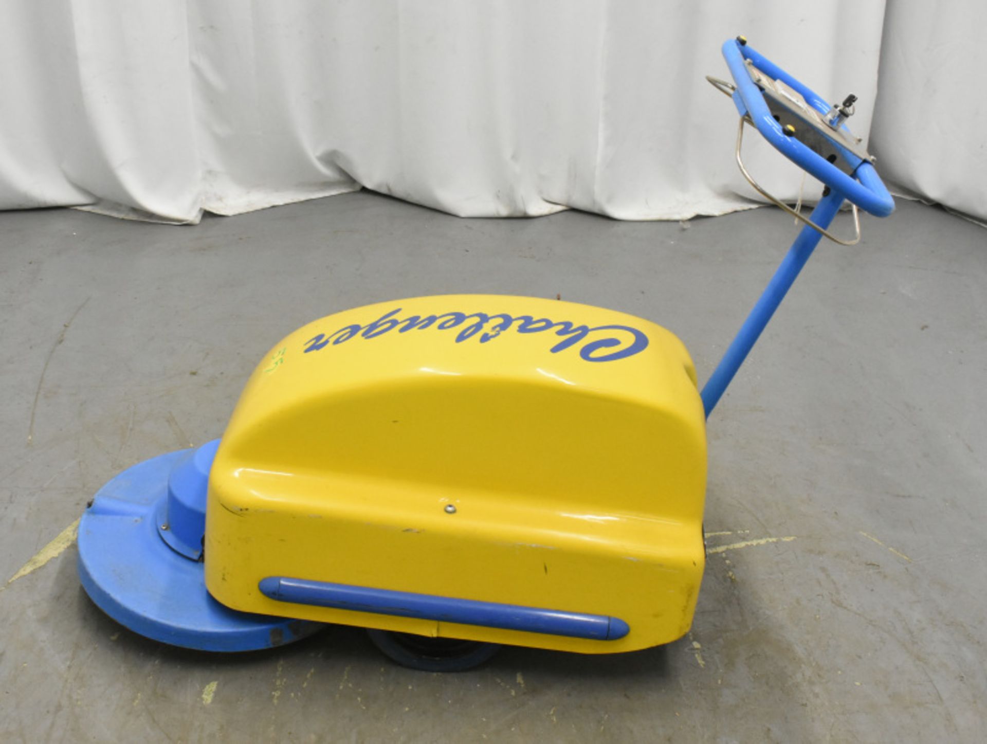 Tennant Challenger Nippy 500 Walk-Behind Floor Cleaner - Image 3 of 4