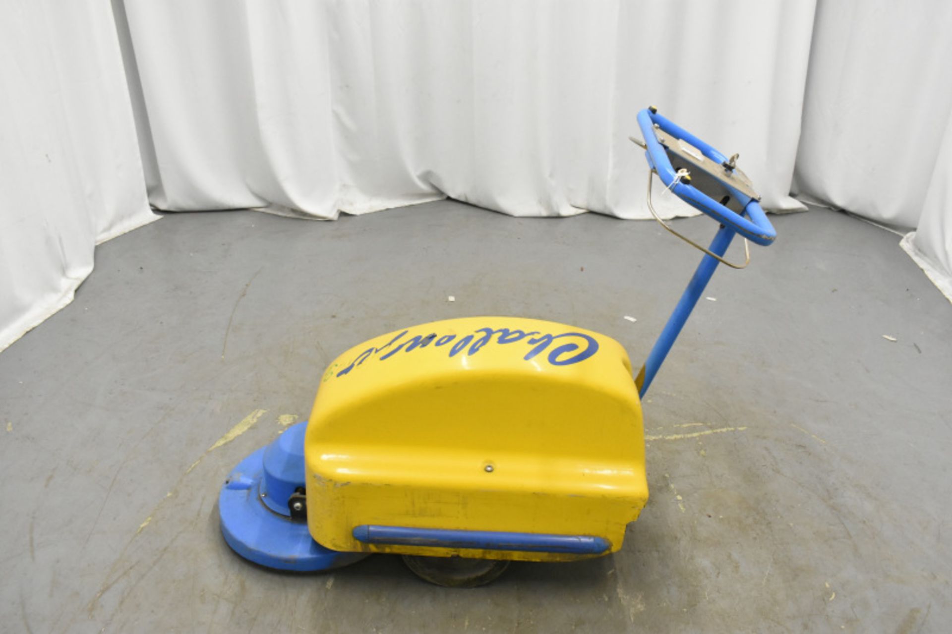 Tennant Challenger Zippy 430 Walk-Behind Floor Cleaner - Image 3 of 4