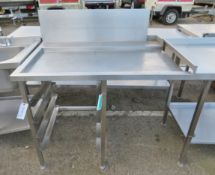 Counter/worktop with tray slots 120 x 80 x 120cm