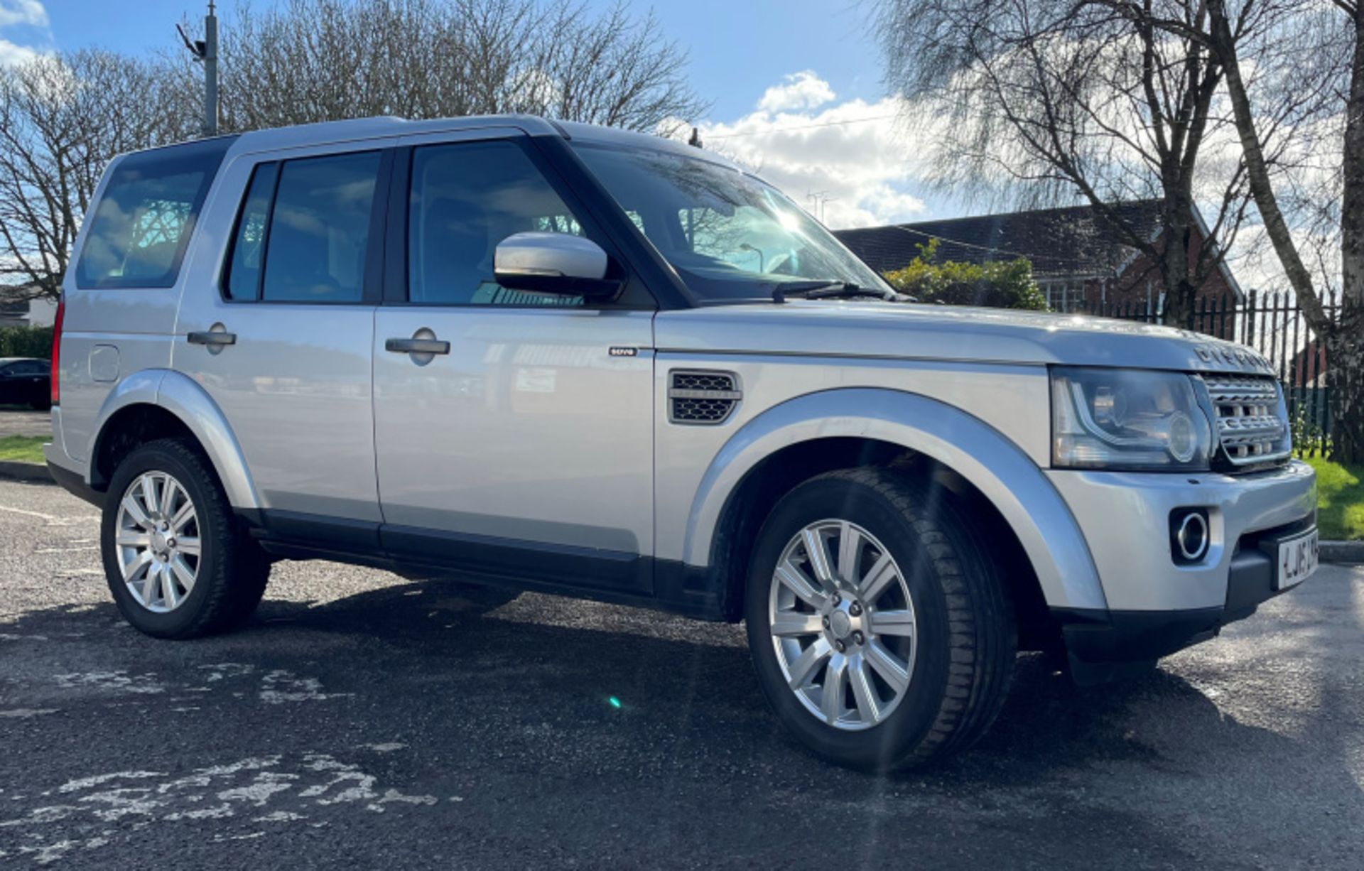 Land Rover Discovery LJ15 LSX - 2015 Model - Diesel - 2993cc Engine - Automatic Gearbox - Image 2 of 36