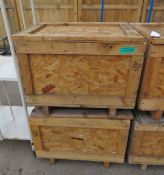 2x Empty wooden crates