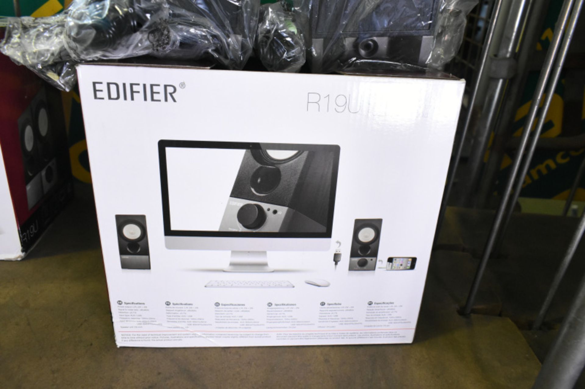 Edifier R19U premium PC speakers - AS NEW - Image 2 of 2