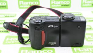 Nikon Coolpix 950 3x Zoom Digital Camera