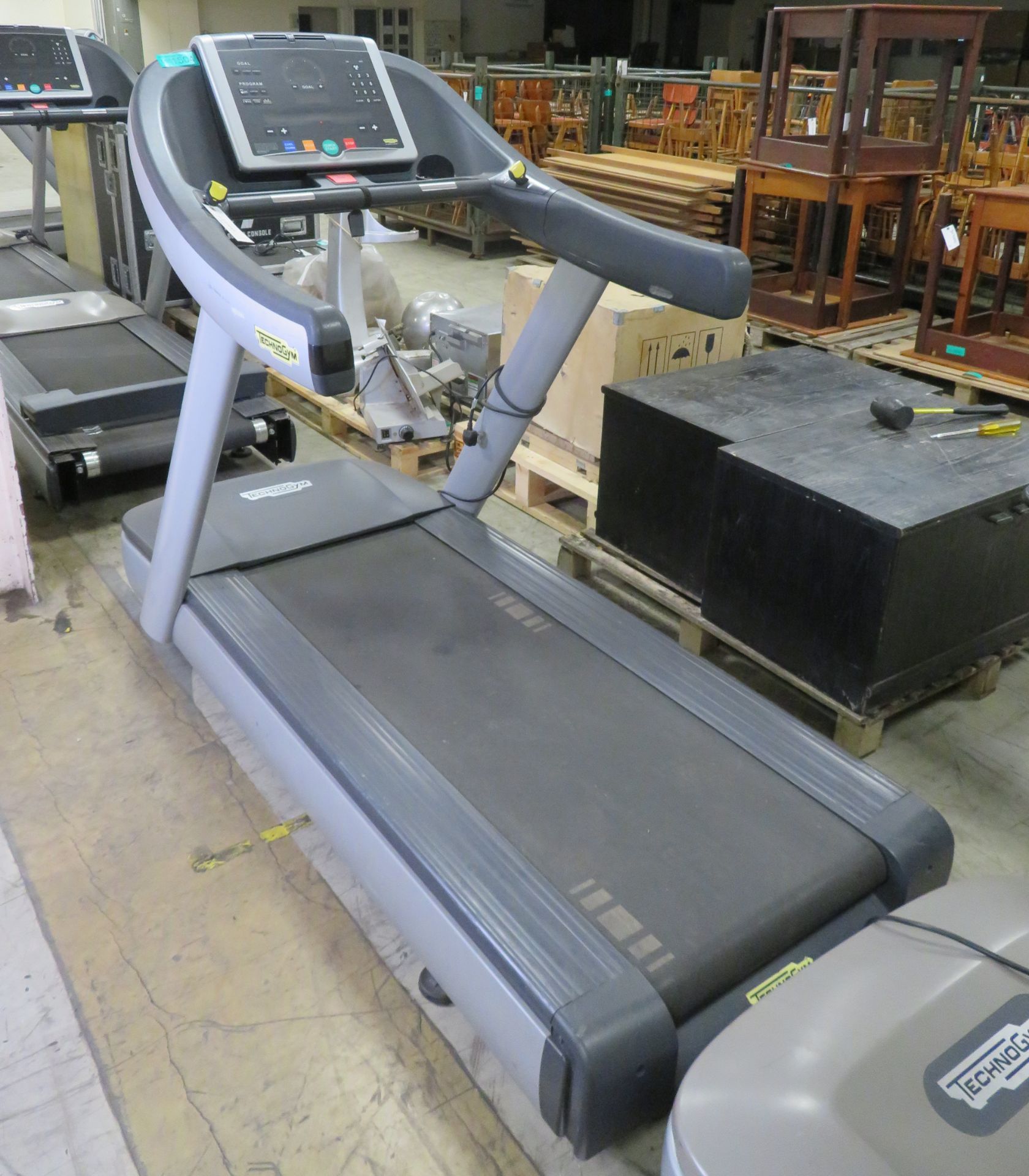 TechnoGym Excite Run Now 700 Treadmill With LCD Console - Image 2 of 4