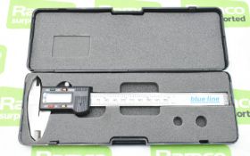 Roebuck Blue Line Metric Digital Caliper 0-150mm