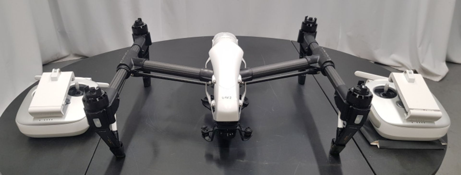 DJI Inspire 1 Pro Drone Set in case - 2 controllers, DJI ZENMUSE x5 1:1./15 ASPH lens - Image 3 of 11