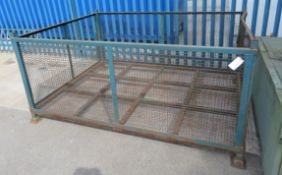 Large wire framed Stillage L 242 x W 182 x H 114 cm