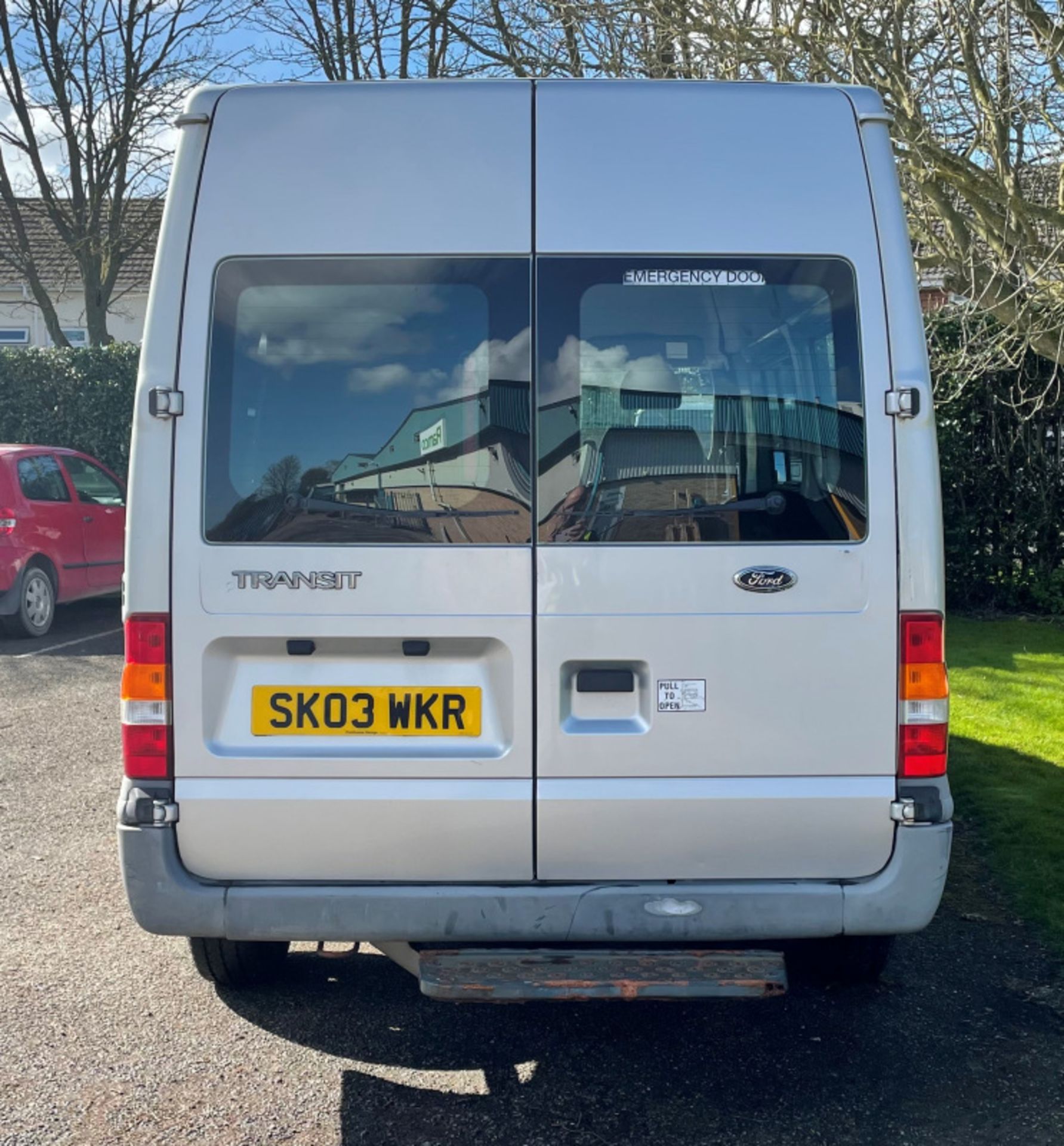 Ford Transit Van - Silver - 2003 - Diesel - 2.4L engine - 2 axle rigid body - 46973 miles - Image 5 of 26