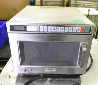 Panasonic NE-1853 Commercial Microwave L 550 x W 420 x H 340mm