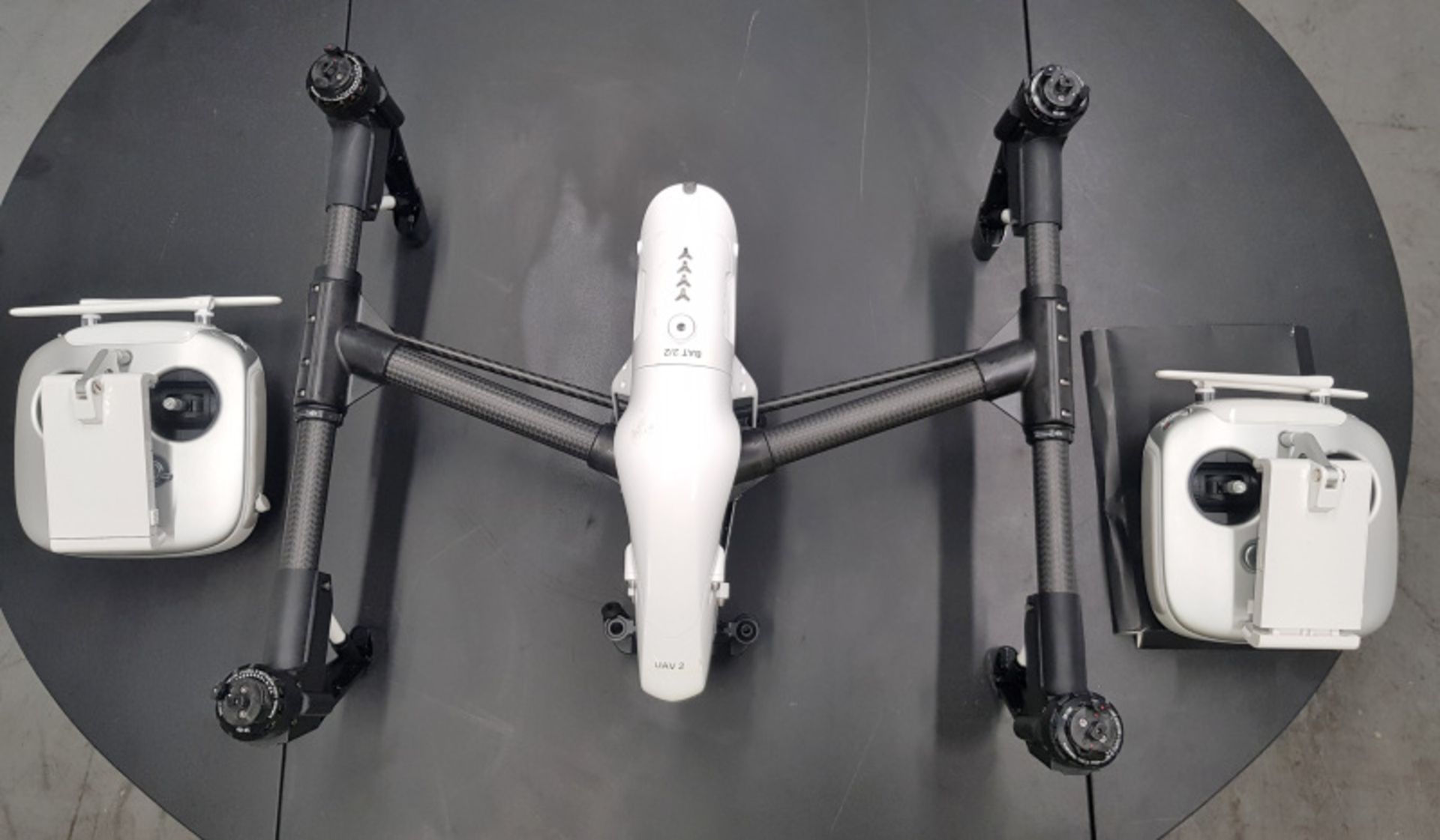 DJI Inspire 1 Pro Drone Set in case - 2 controllers, DJI ZENMUSE x5 1:1./15 ASPH lens - Image 4 of 11