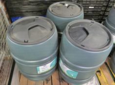 3x Green Plastic 136 Litre Water Butts