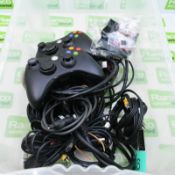 2x Xbox 360 controllers, cables