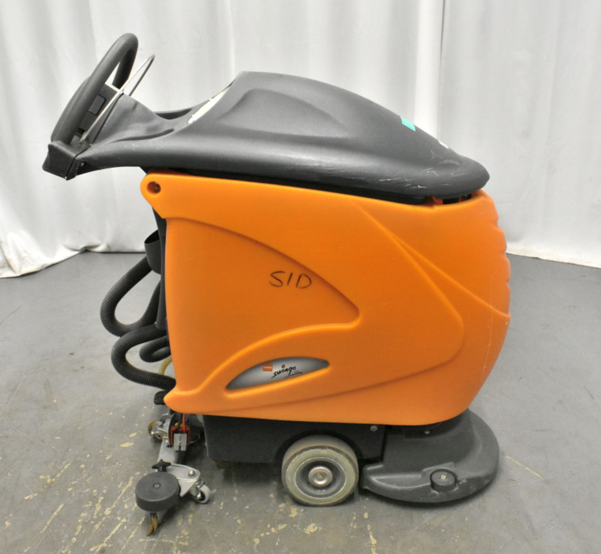 Taski Swingo 75B Floor Scrubber Dryer