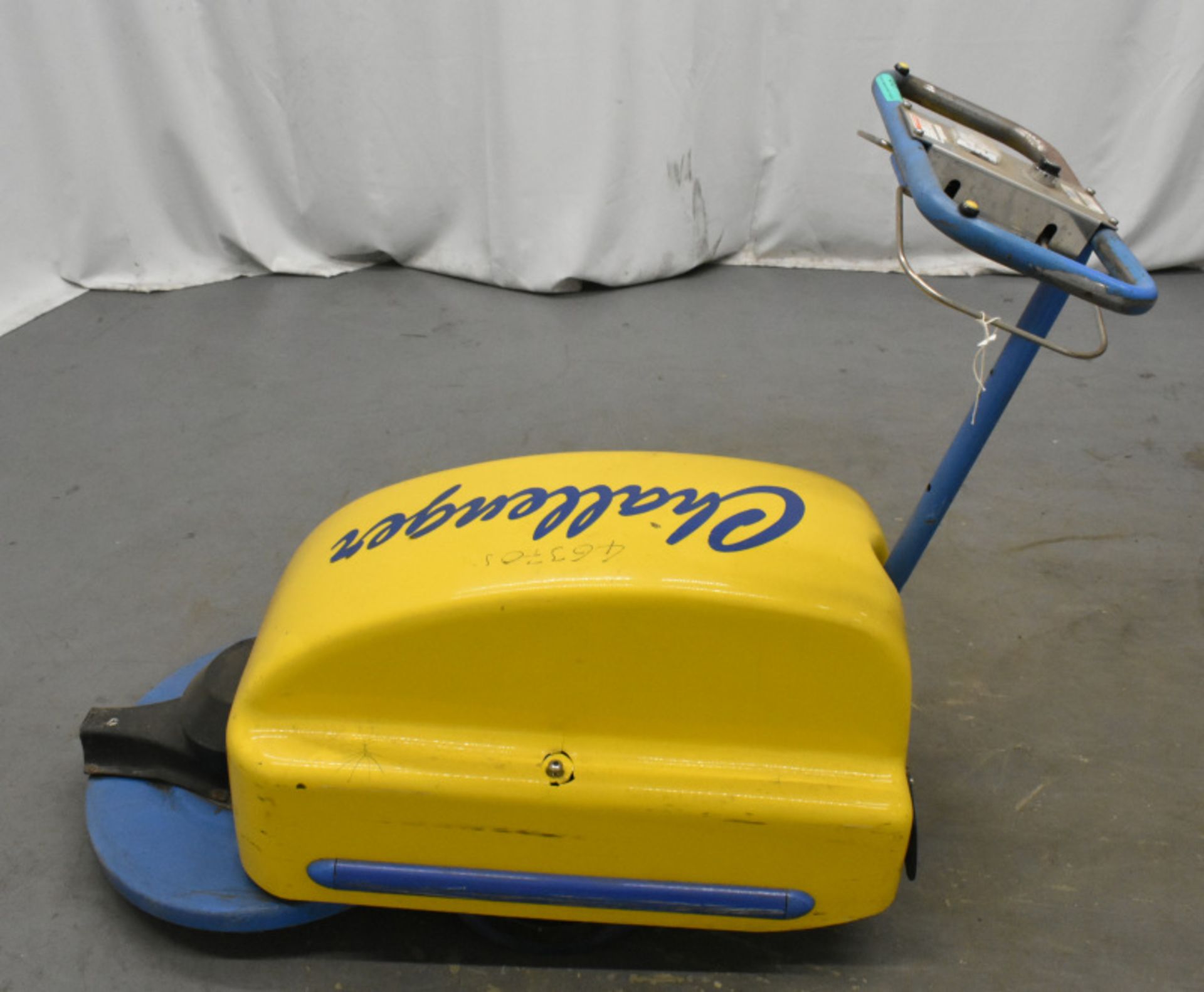 Tennant Challenger Nippy 500 Walk-Behind Floor Cleaner - Image 2 of 5