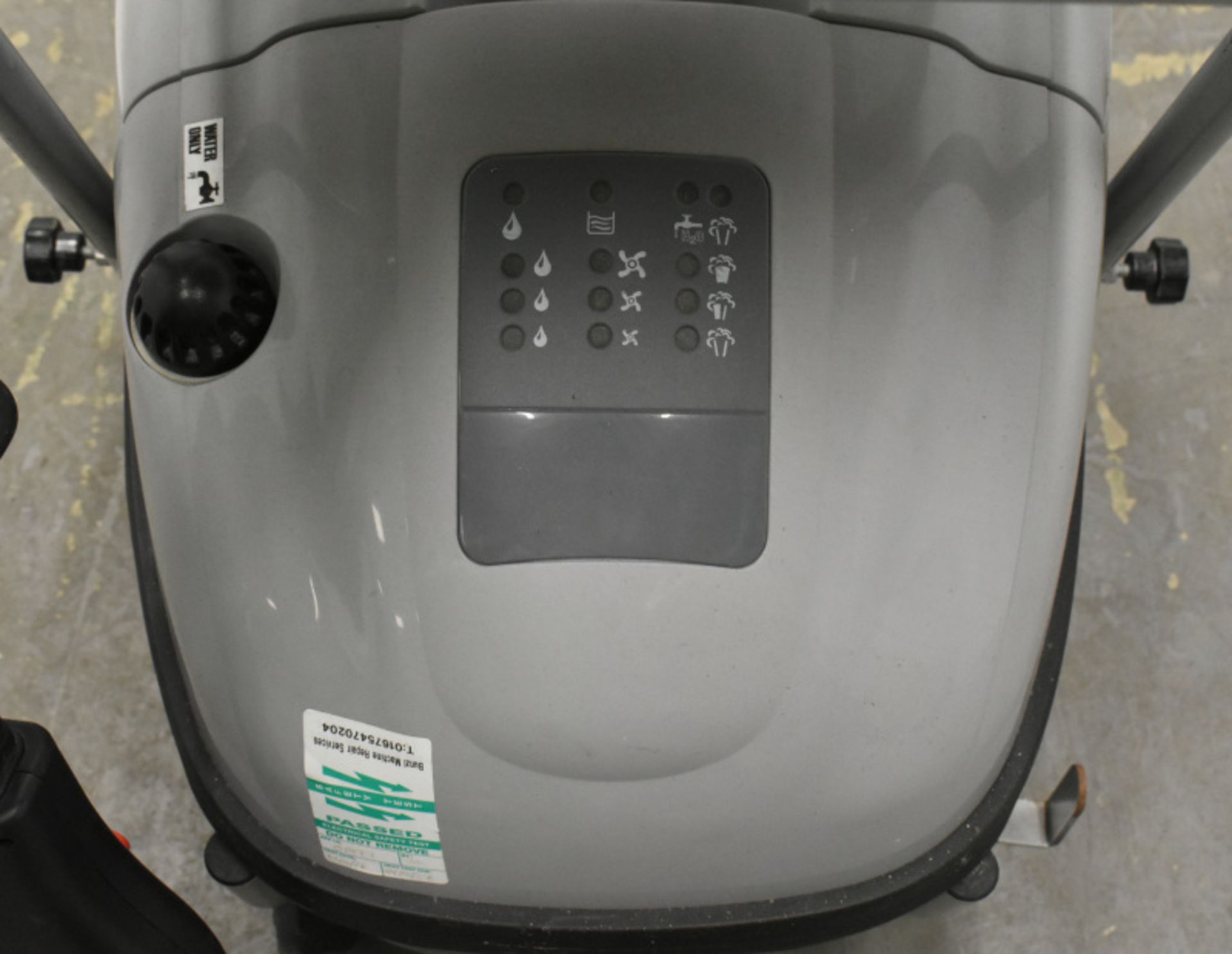 KS Group Steam Cleaner, Model- 3000, With attatchments - Image 2 of 4