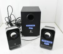 Logitech LS21 S-00042 multimedia speaker set