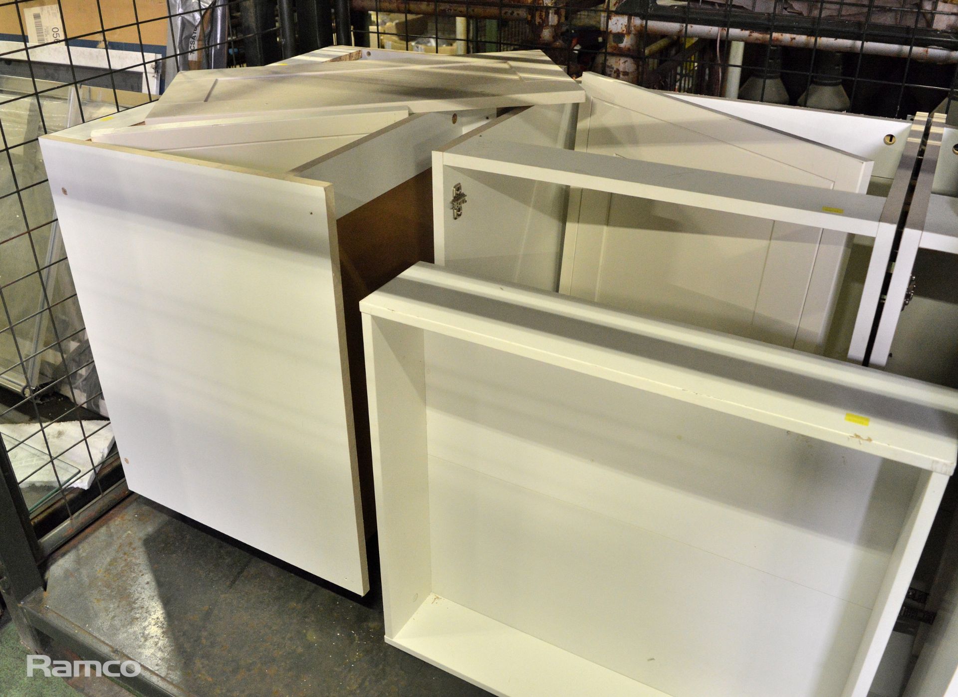 7x Various white kitchen carcase units - Image 3 of 5