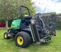 John Deere 3225c Commercial Mower - Yanmar diesel engine - 1955 hours - Hydraulic lifts on cutters