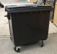 Contenur 1100LT black wheelie bin