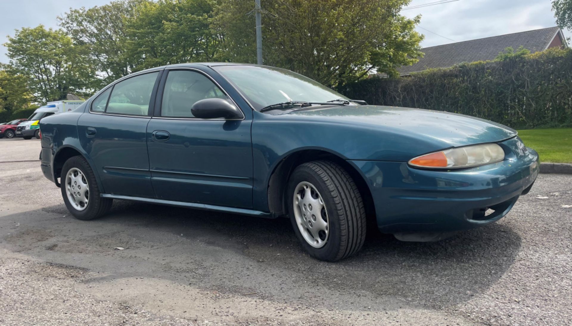 Oldsmobile Alero - 2002 - 2.2L - Petrol - Automatic - 41468 miles - VIN Number 1G3NK52F12C303210 - Image 2 of 22