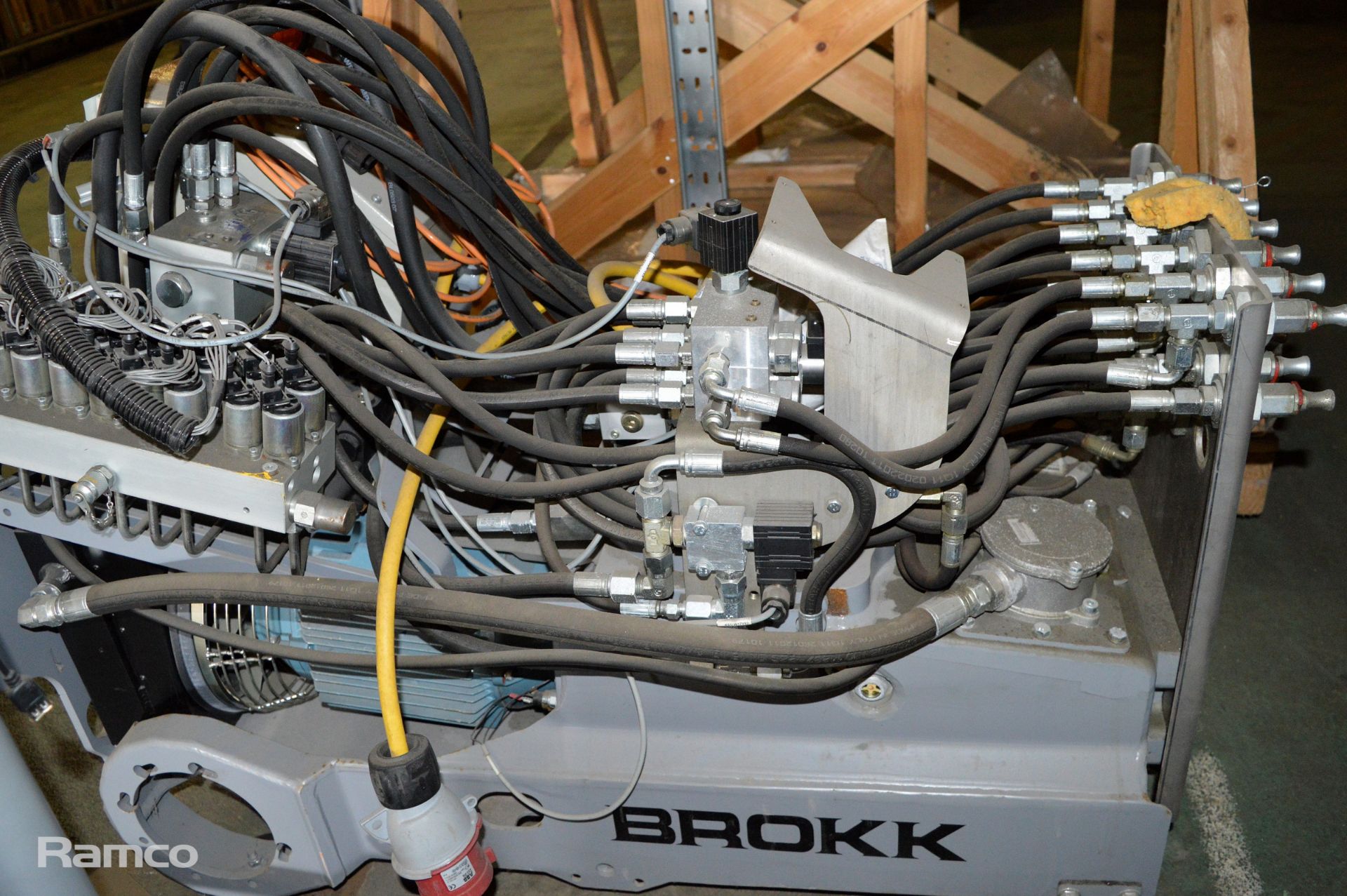Brokk Hydraulic Control Pack L 500 x W 1200 x H 900mm - Image 6 of 6