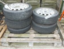 Set of Ford Focus alloy wheels & tyres