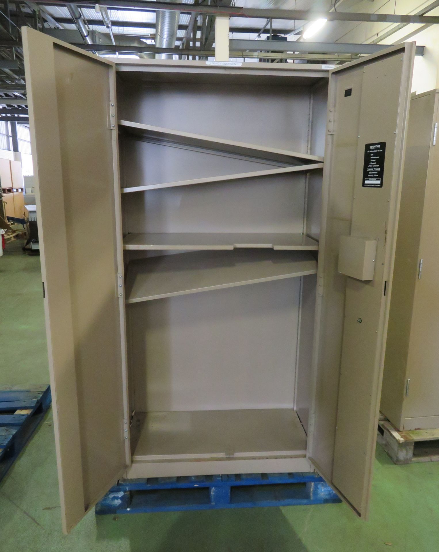 Double door combination cupboard - L92 x W48 x H183cm - Image 3 of 3