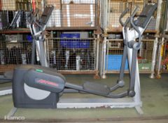 Life Fitness OCMY5 XHC Fit stride cross trainer 80 x 230 x 160