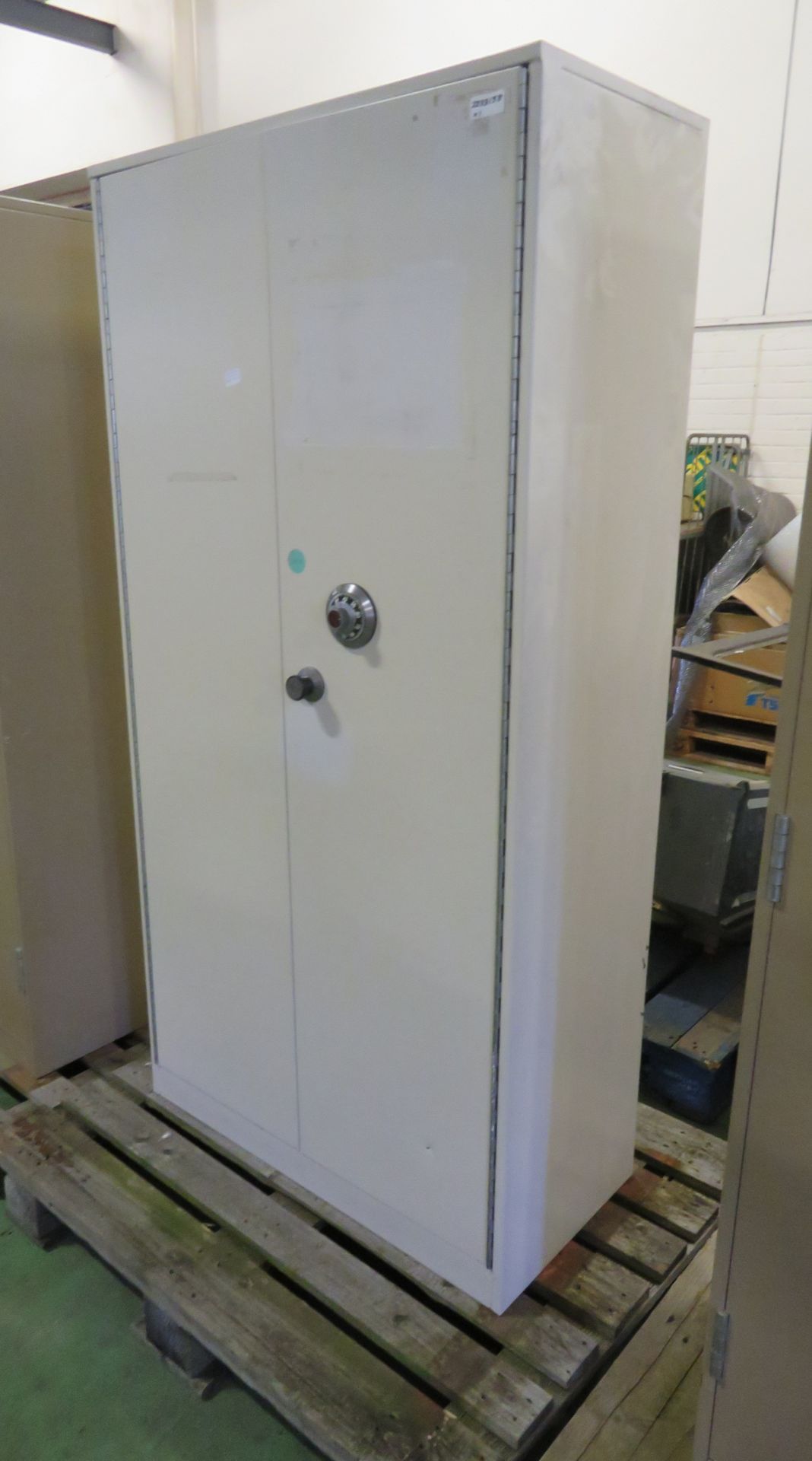 Double door combination cupboard - L92 x W48 x H183cm - Image 2 of 4