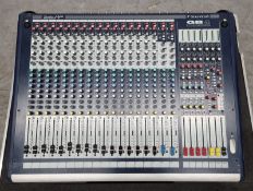 Soundcraft GB4 Mixer in flight case