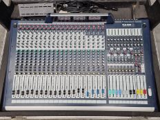 Soundcraft GB8 Mixer, Soundcraft DPS3, comes with lights in flight case