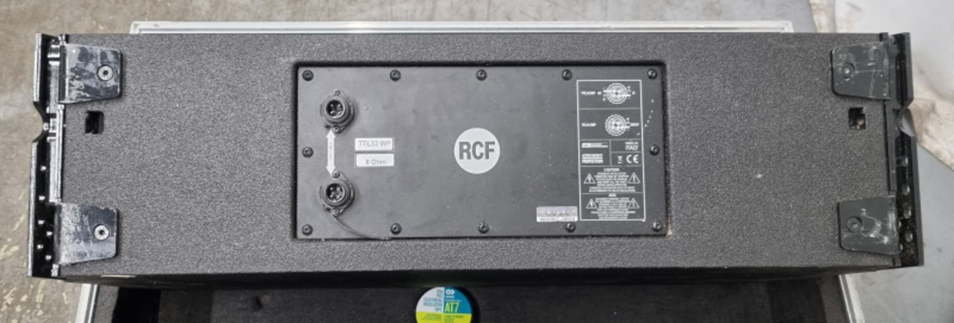 3 x RCF TTL33/WP 3-way active line array module in flight case - Image 3 of 4