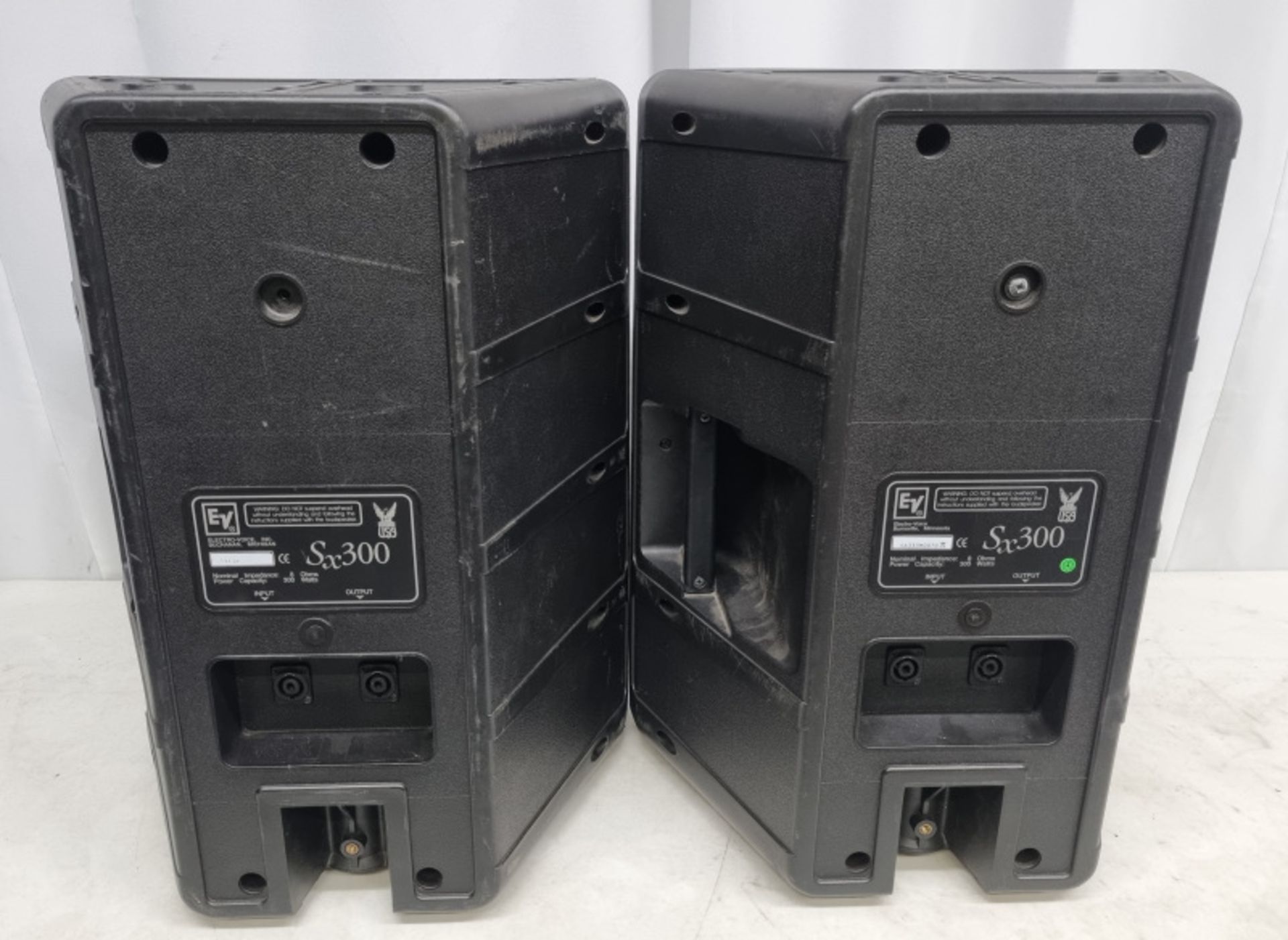 2 x Electro-Voice SX300 speakers - Image 2 of 3