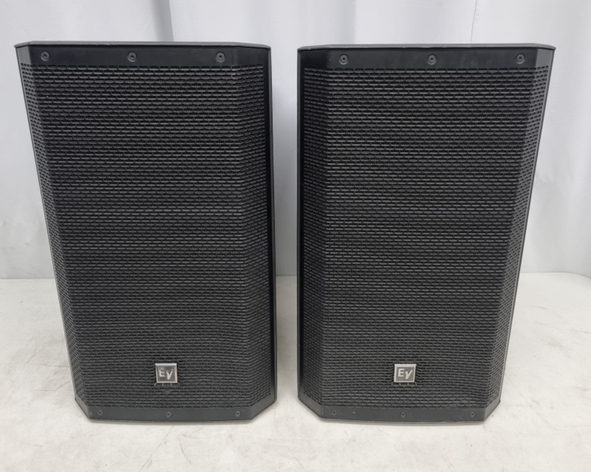 2 x EVZLX-12P speakers