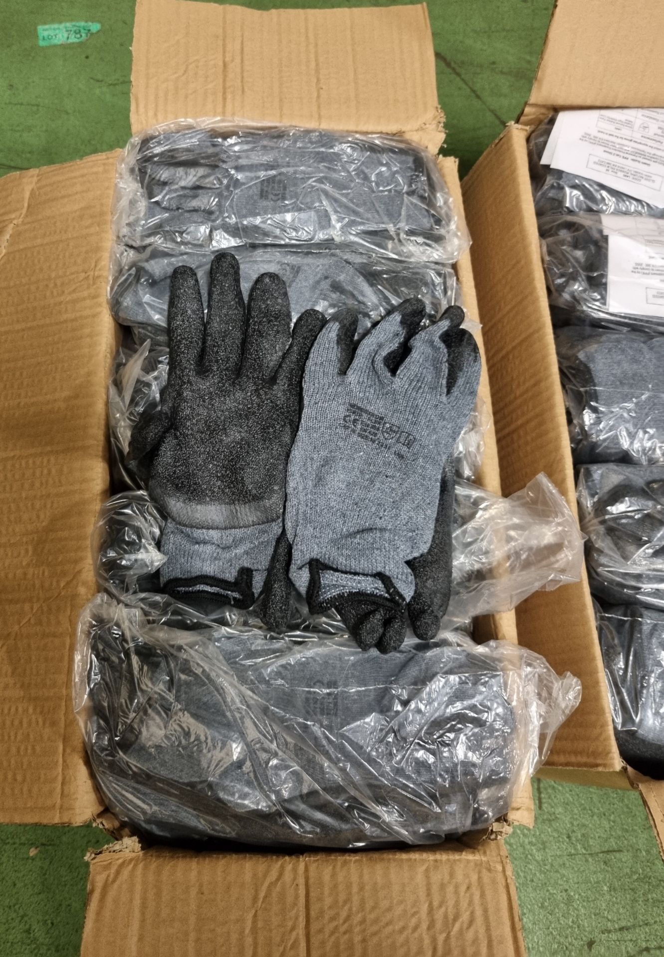 Latex Coated gloves - size 10 - 240 grey and black pairs - Image 2 of 3