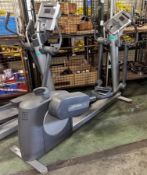 Life Fitness 95Xi Cross Trainer (AS SPARES OR REPAIRS)
