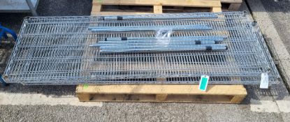 Steel mesh adjustable shelving - L182 x W61 x H190 cm