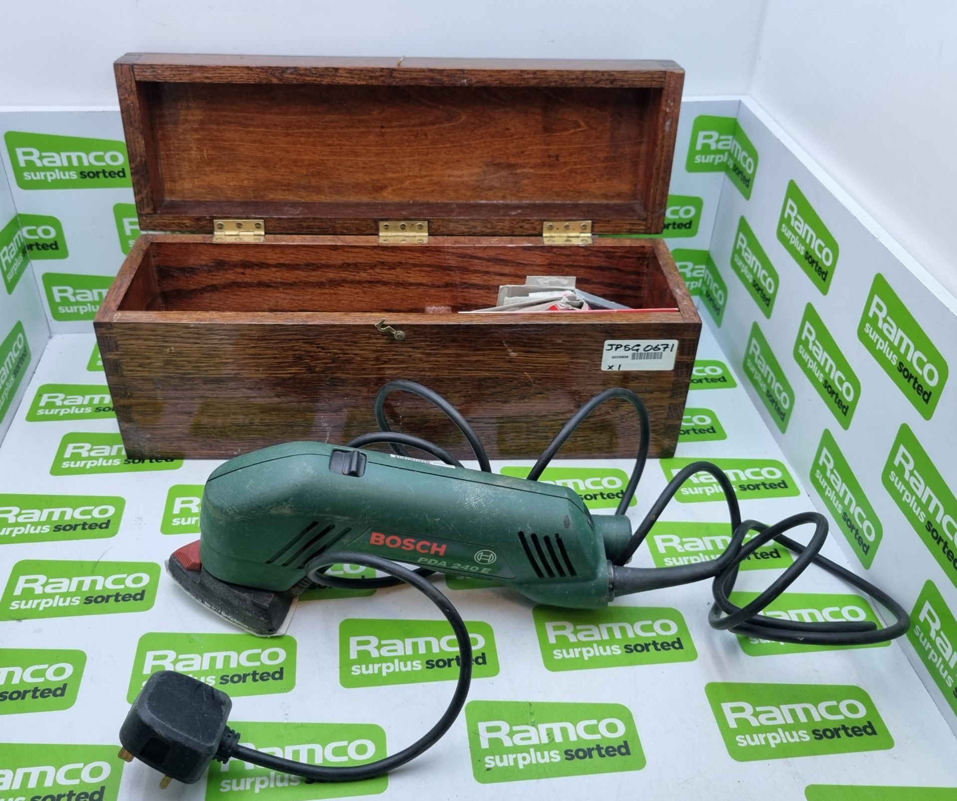 Bosch PDA 240E electric sander 240v with wooden case