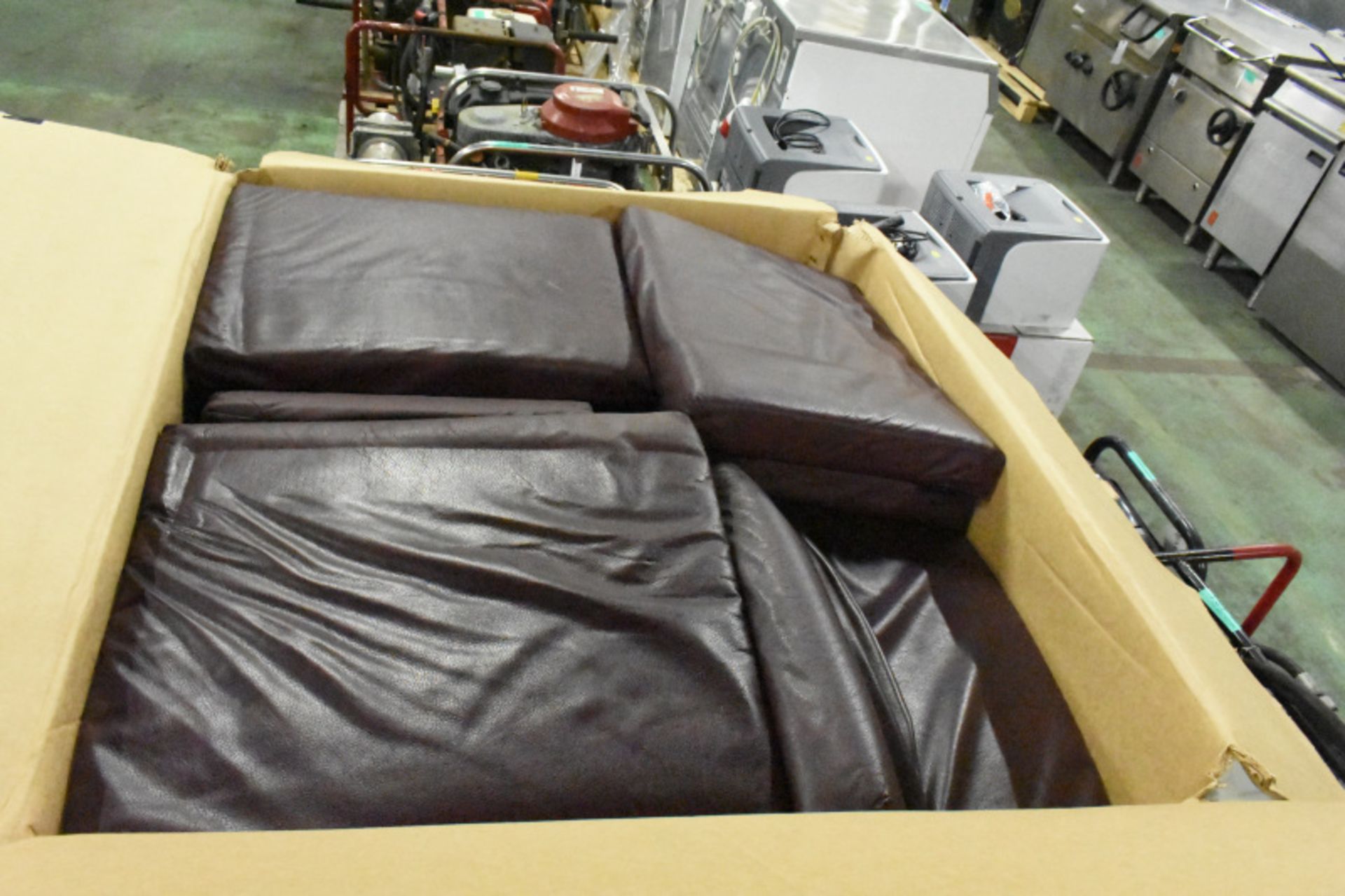 66x Cushions - various sizes as seen in the pictures - Image 2 of 6