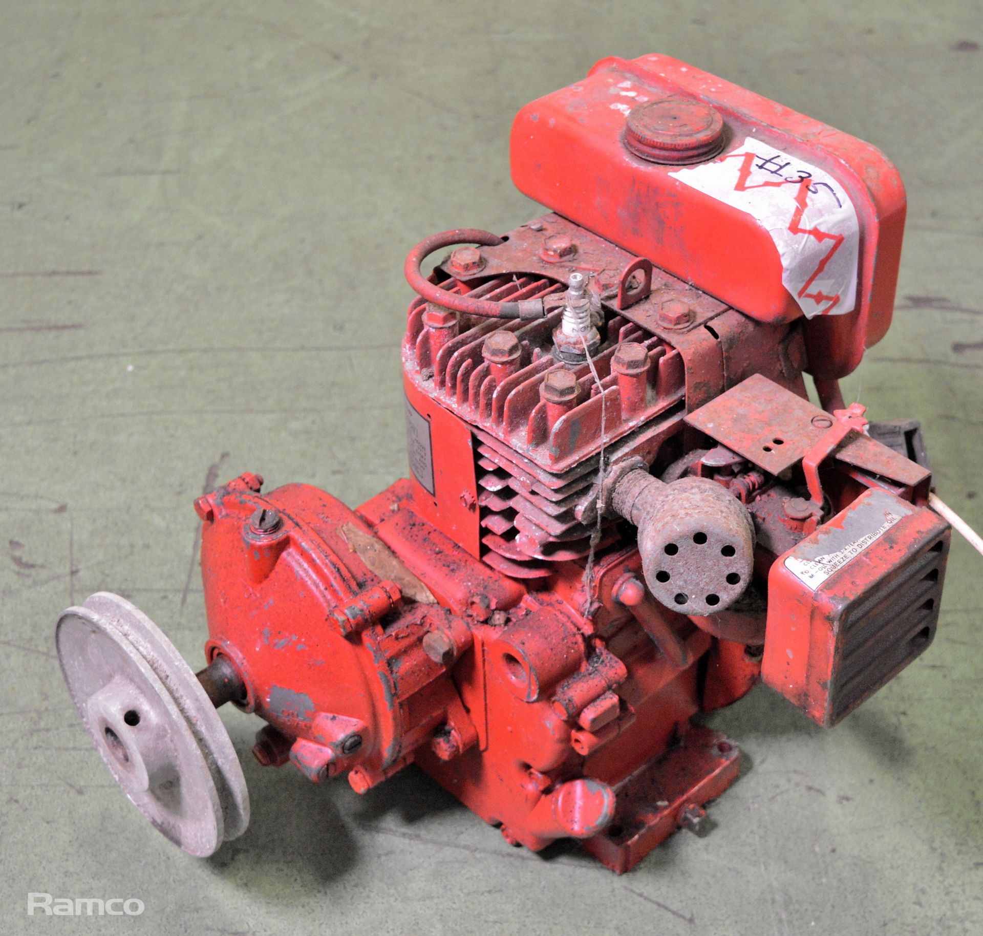 Clinton petrol engine with gearbox - Image 2 of 4