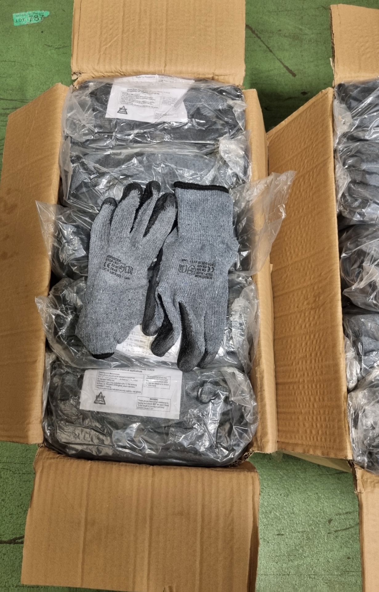 Latex Coated gloves - size 10 - 240 grey and black pairs - Image 2 of 3