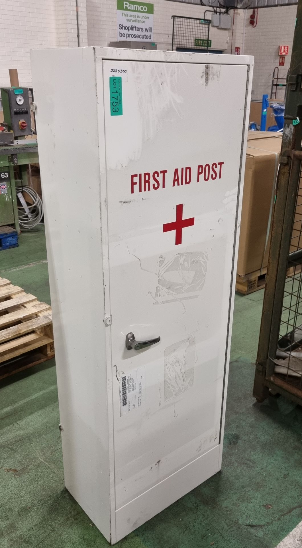 White Metal First Aid Cabinet L560 x W340 x H1630mm - Image 2 of 2